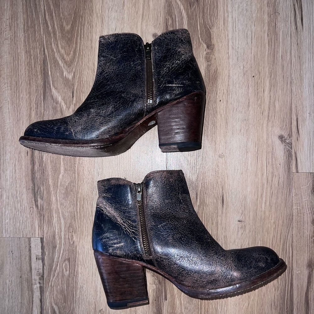 BedStu Yell Boot